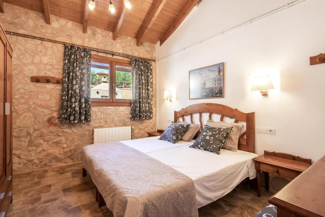 Son Monserrat, Petra  Villa